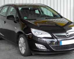 OPEL ASTRA J 2010
